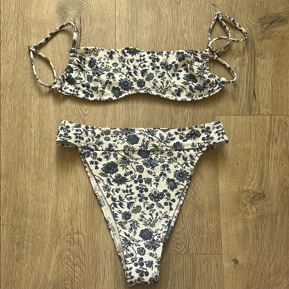 Abercrombie & Fitch Cream Floral Bikini with Blue Print
